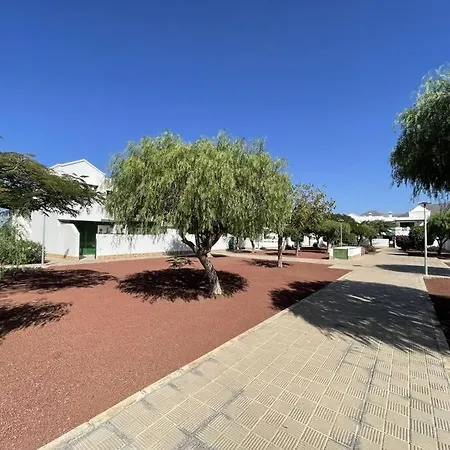 شقة Eslanzarote Buganvilla House